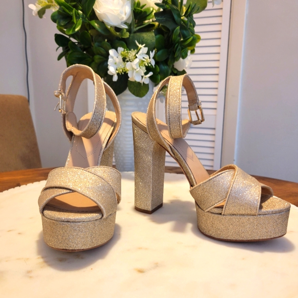LAST DAY TODAY 8/19 Aldo 7.5 Champagne Platform Sandal High Block Heel